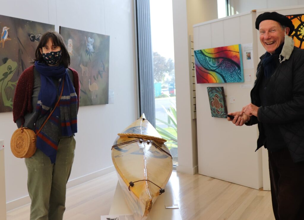 Artspace Wonthaggi showcases artworks by Gippsland artists and offers an opportunity to buy original textiles, ceramics, jewellery, glassware, and more.