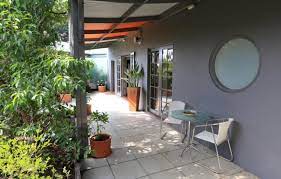 Rhyll Haven Luxury B and B is a luxurious Phillip Island accommodation. Beautiful holiday apartments, quiet and idyllic and located in the majestic area of Rhyll.