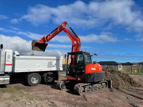 MK Earthworks Bass Coast and surrounds are a long time reliable business specialising earthworks Bass Coast for driveways, site cuts, etc. including demolition and landscaping.
