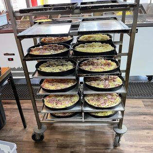 Pizza Boys Morwell is where you can buy the tastiest pizzas in the region. Packed full of fresh ingredients, come and try for yourself.